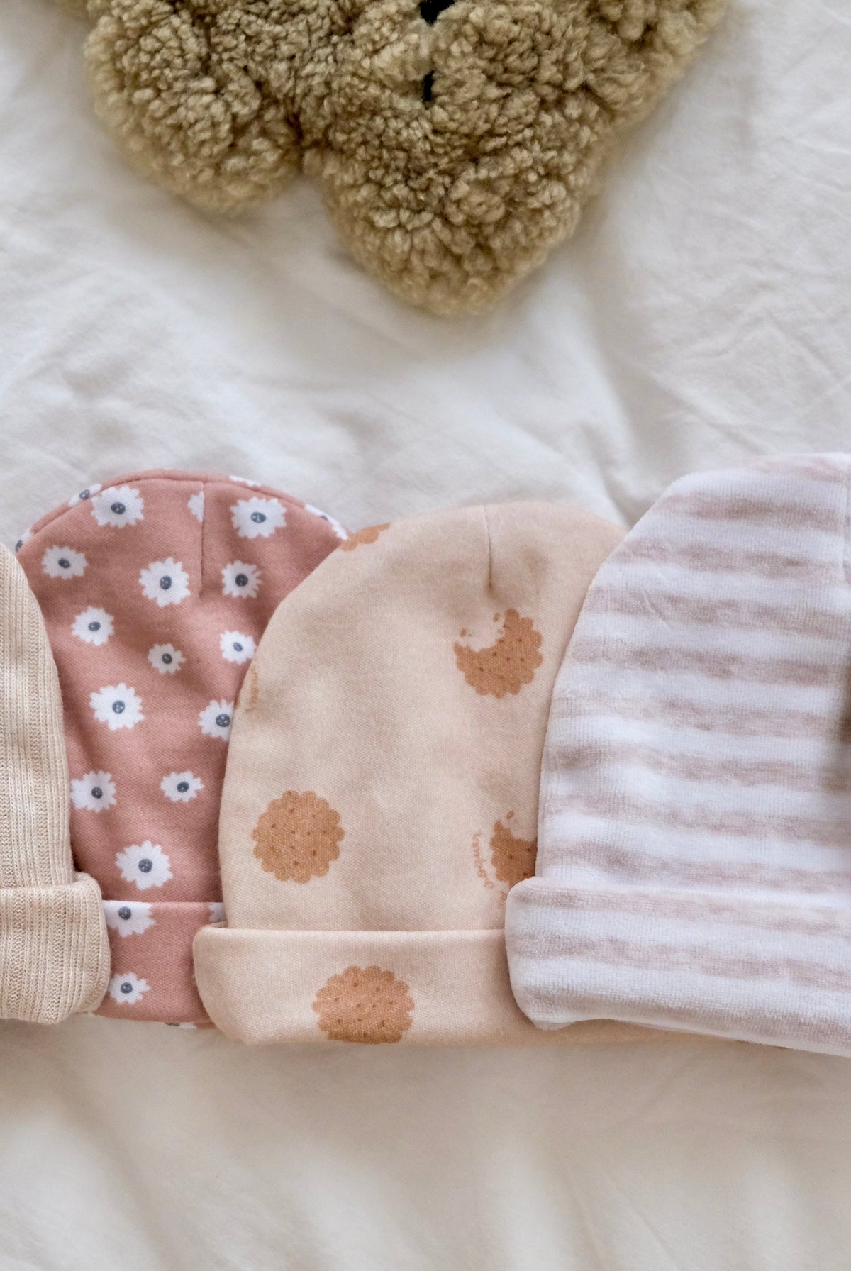LES BONNETS DE NAISSANCE