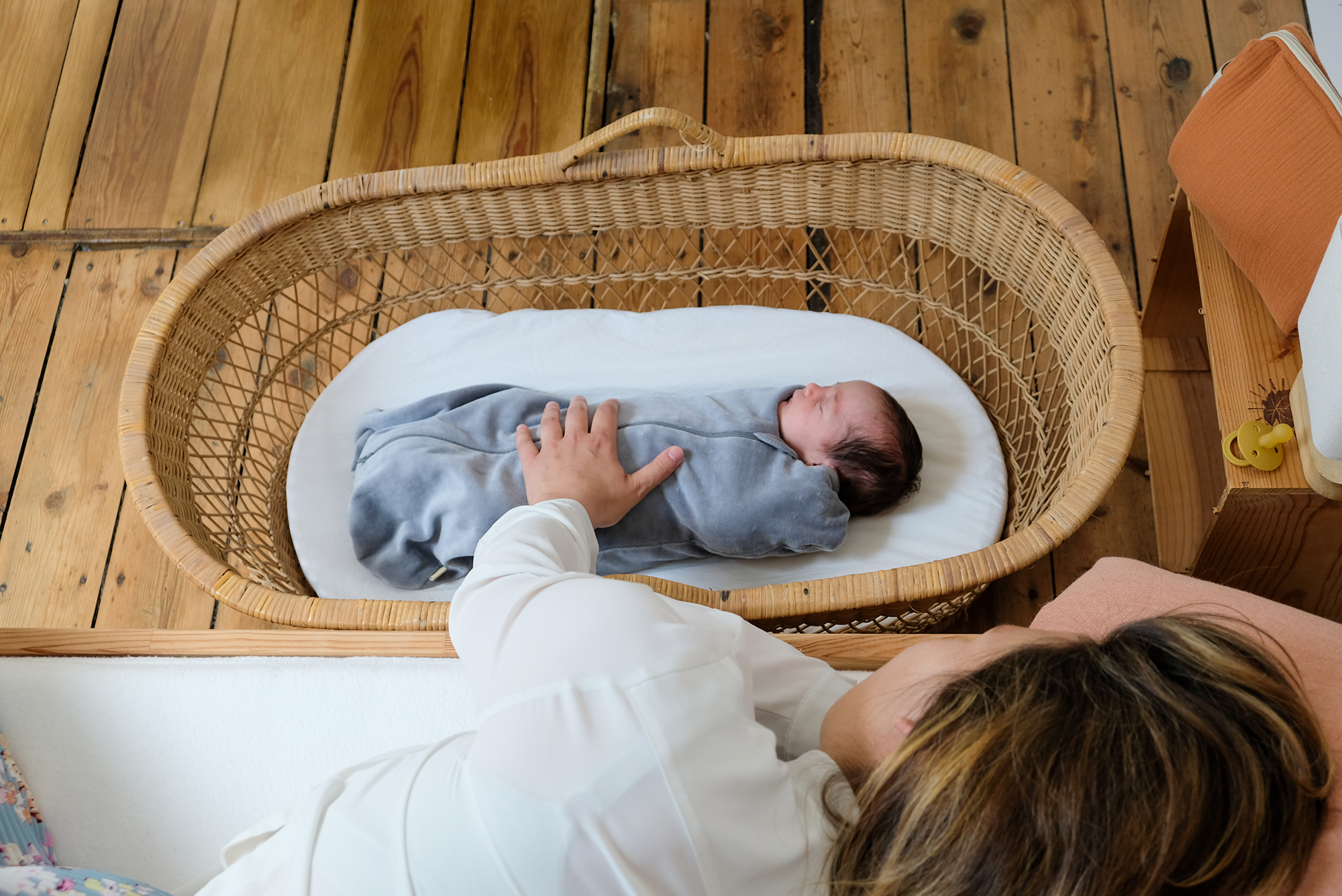 Couverture d'emmaillotage - bébé qui dort