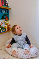 gigoteuse ete turbulette a pieds retroussables bebe liberte mouvement